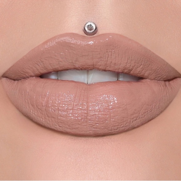 JEFFREE STAR SUPREME GLOSS ( BLOW MY CANDLES) - Picture 1 of 6